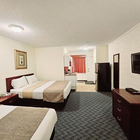 Canadian Motor Inn Grande Prairie Eksteriør billede