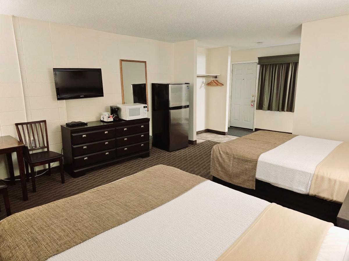 Canadian Motor Inn Grande Prairie Eksteriør billede