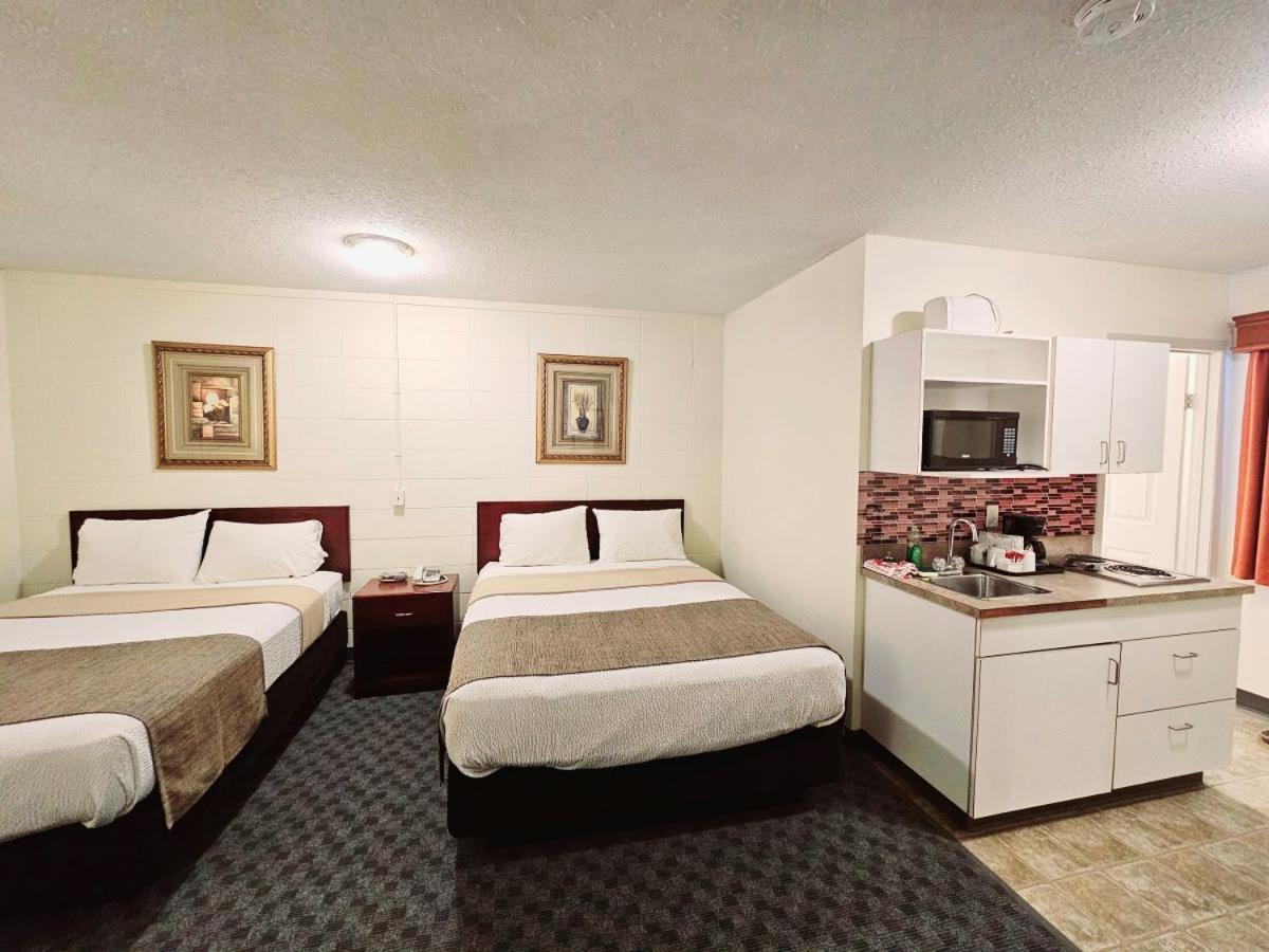 Canadian Motor Inn Grande Prairie Eksteriør billede
